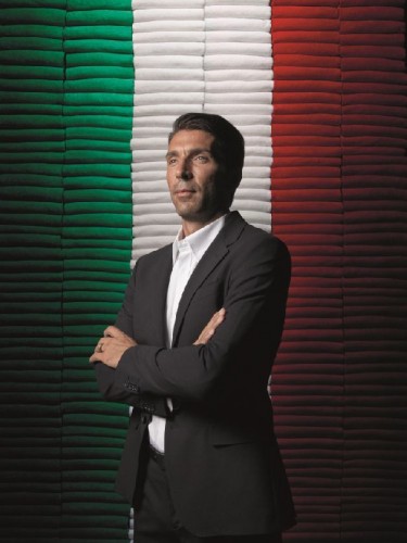 Un'immagine della campagna con Buffon