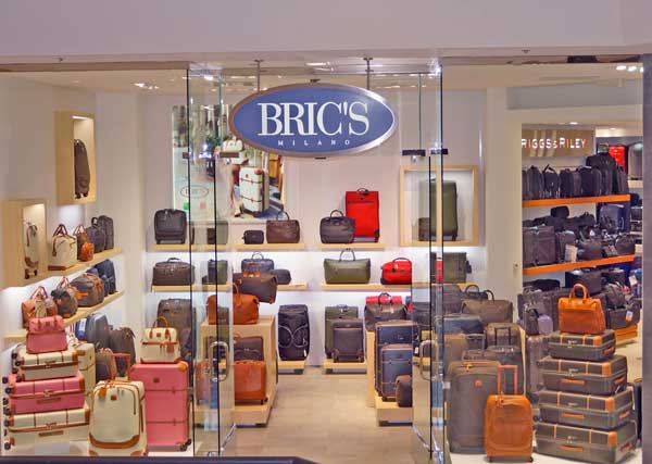 Lo store Bric's all'interno del Beverly Hills Centre