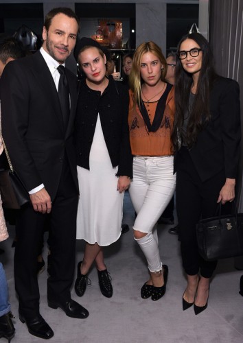 Tom Ford con Tallulah Willis, Scout Willis, Demi Moore