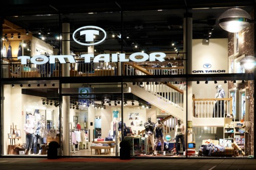 Un negozio Tom Tailor
