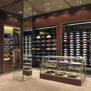 Kiton fa poker di nuovi store in Asia