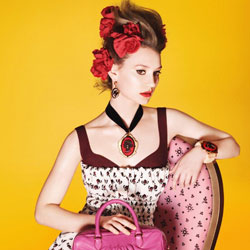 Mia Wasikowska protagonista per Miu Miu