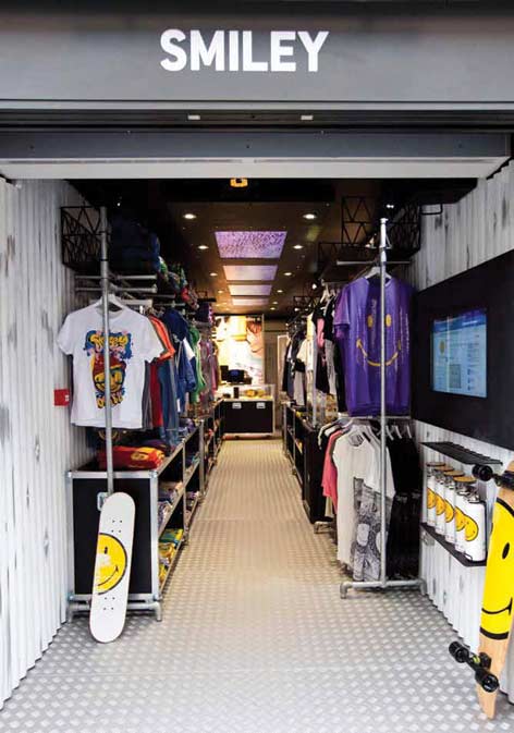 smiley-40store_B-ok