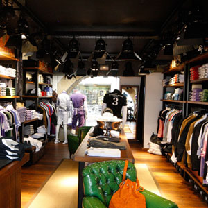 Etiqueta Negra Polo & Sportswear apre a Saint Tropez