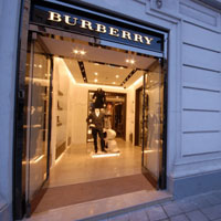 Burberry fa rotta sui Paesi Baltici