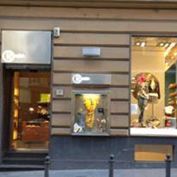 Relish inaugura il primo monobrand a Napoli