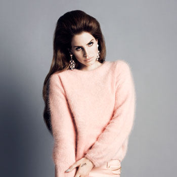 È Lana Del Rey il nuovo volto di H&M
