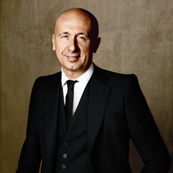 Marco-Bizzarri-Portrait-low-resolution-2009_quadrata