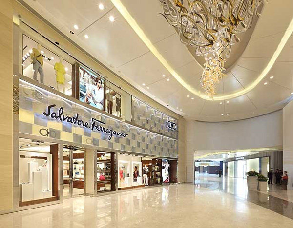 Ferragamo, bene il semestre grazie all’Asia Pacifico