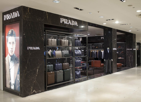 Prada-Printemps_ext2_MG_9545_dentro