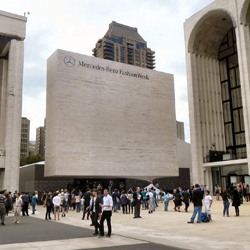 La moda riparte con la New York fashion week