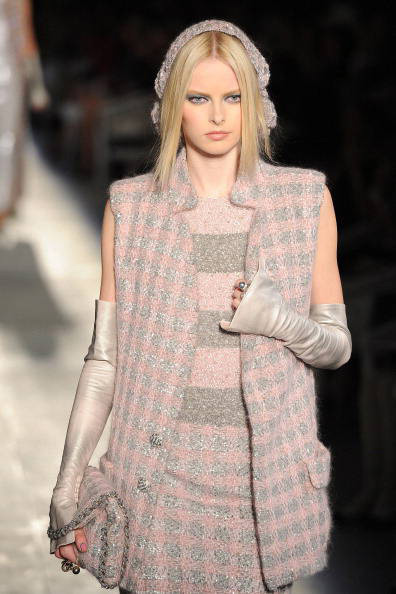 guanti-lunghi-chanel-ok