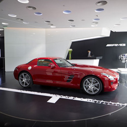 Mercedes-Benz porta il lusso di AMG in Cina