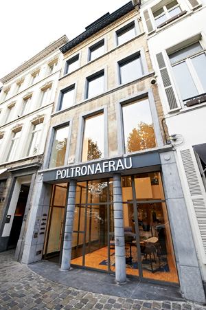 Poltrona-Frau_Showroom-Bruxelles_front-view_art_1