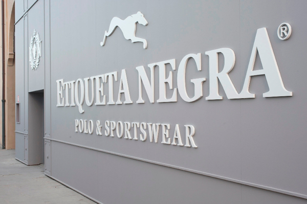EtiquetaNegra600