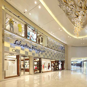 Ferragamo sale al 75% nelle jv in Cina