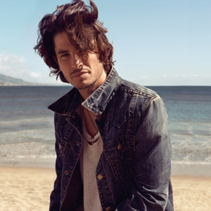 Le spiagge di Malibù per l’estate di True Religion