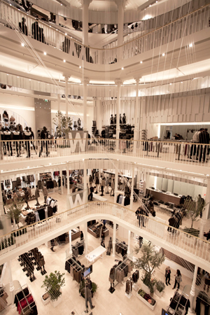 zara-roma-2010_art