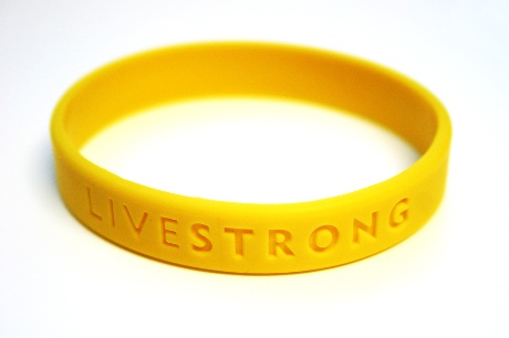 Nike taglia anche la fondazione (sul cancro) di Armstrong