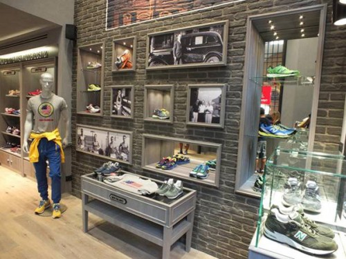 New Balance a Bologna