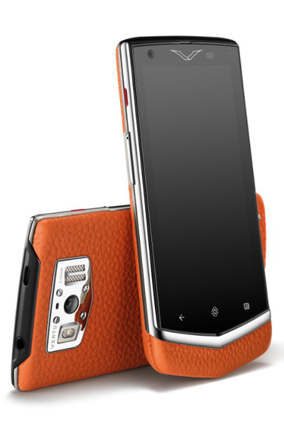 Vertu, lo smartphone luxury è più ‘accessibile’ (4.900 euro)