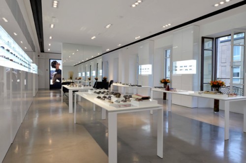 Lo showroom Safilo di Via Manzoni 38 a Milano