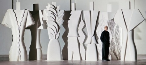 Flavio Lucchini tra i suoi White Totem- di Oliviero Toscani