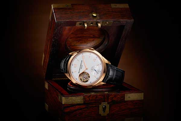 Baume & Mercier scommette sul Clifton
