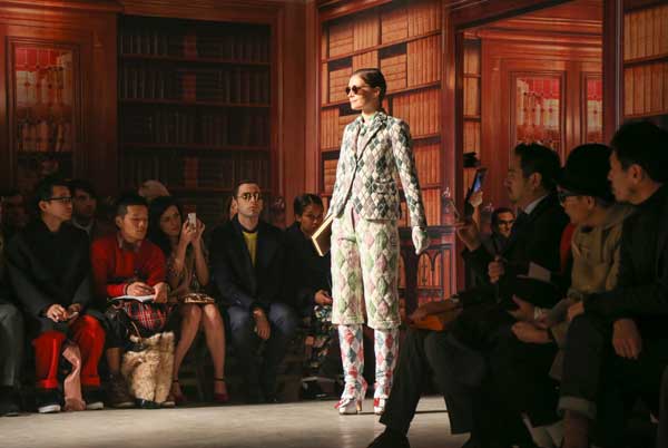 Un momento della sfilata Moncler A/I 2014