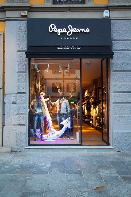 Pepe Jeans London, store con happy hour