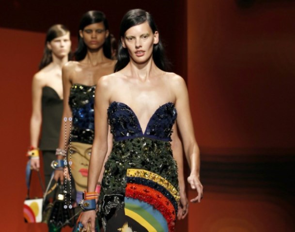 Sfilata Prada P/E 2014