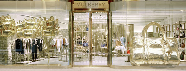 Crollano gli utili di Mulberry, -50% nel 2013
