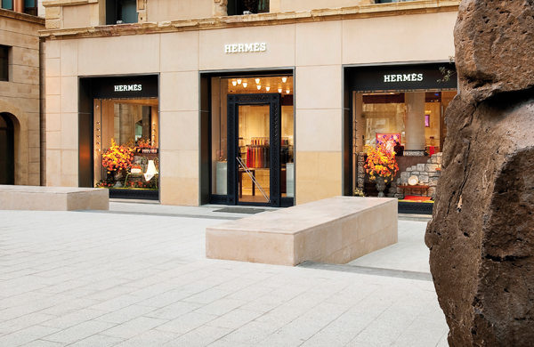 Hermès, +8% ricavi e utili nei sei mesi