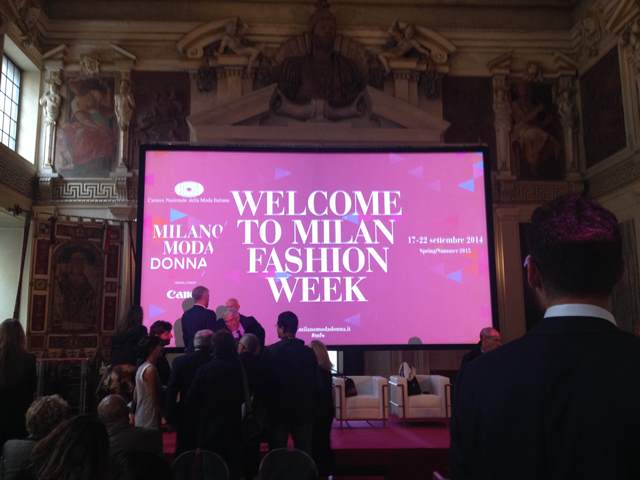 Milano moda donna si apre alla città