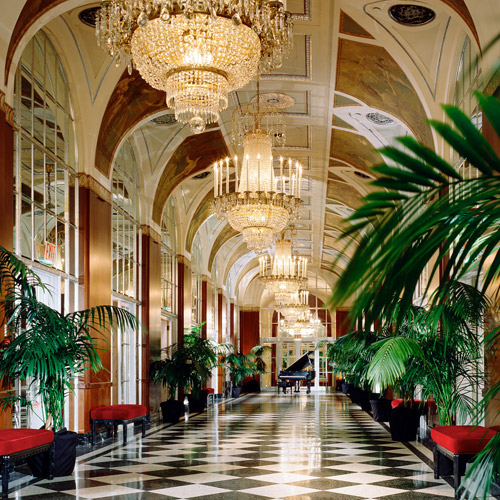 Hilton vende al Drago l’hotel Walford Astoria