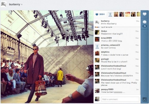 Pagina web tratta dal profilo Facebook Burberry.