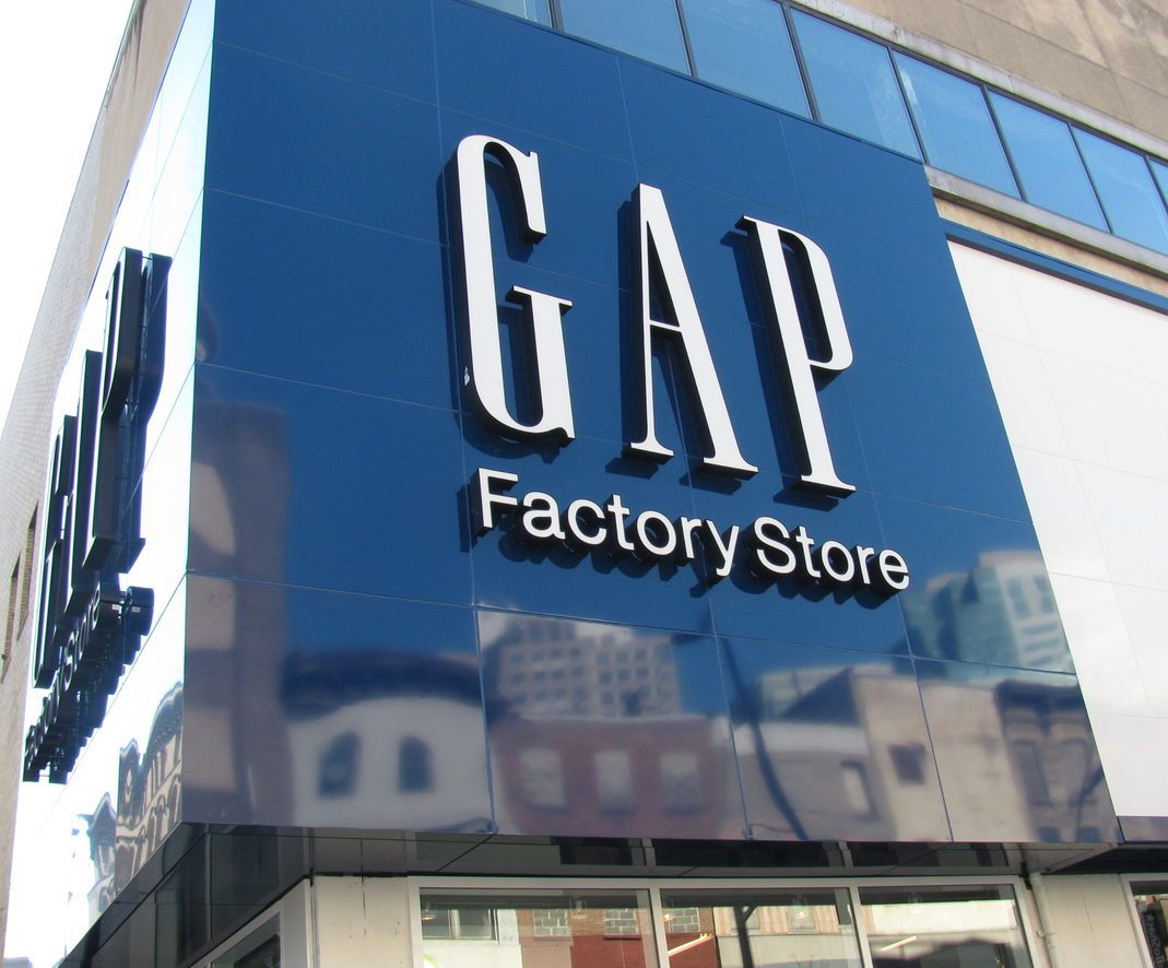 Gap saluta Carolyne Rapp