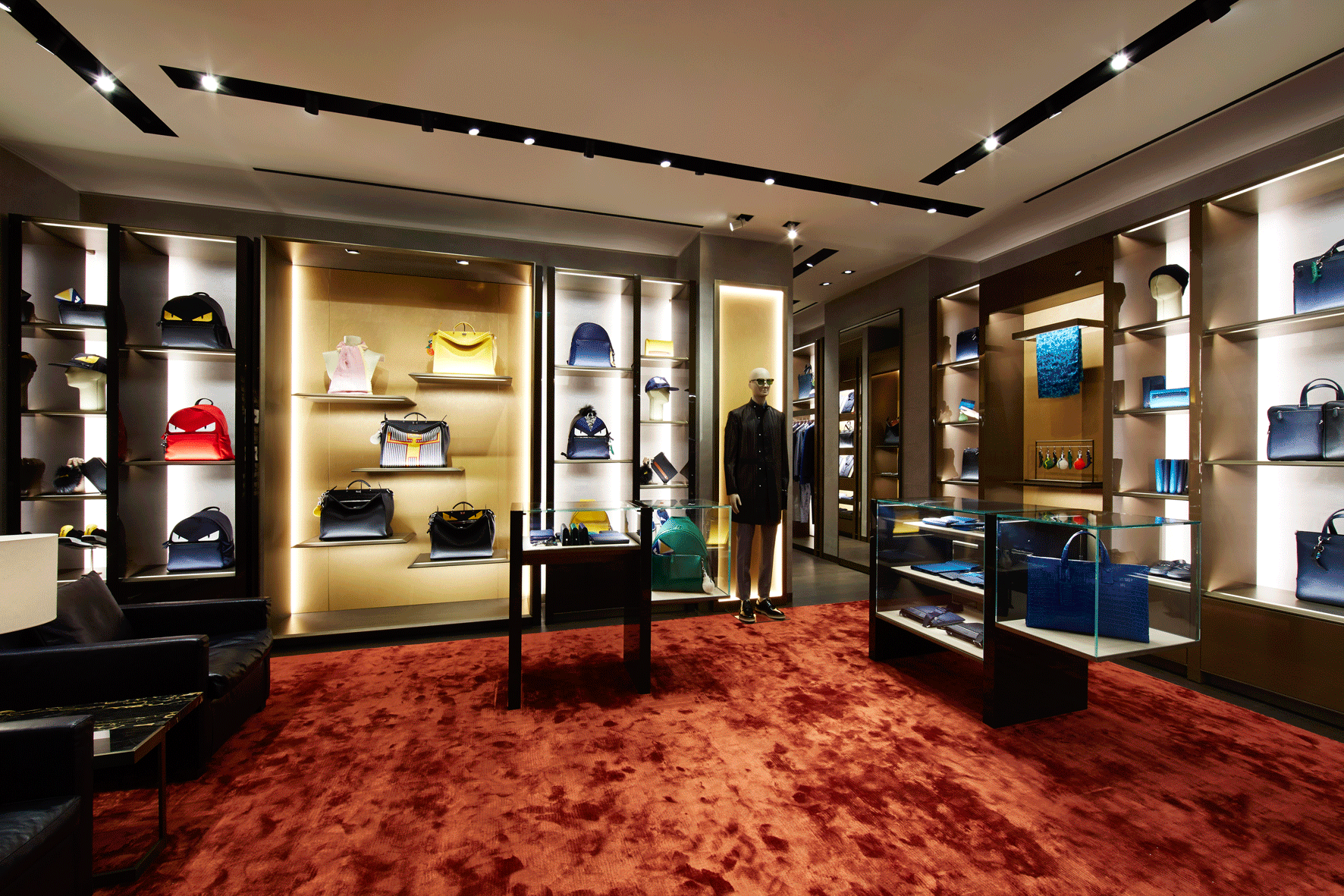 Fendi, a Parigi la prima boutique uomo