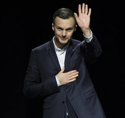 Kris Van Assche chiude la sua label