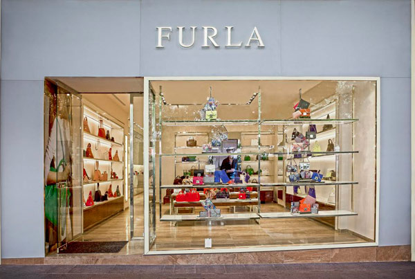 Furla festeggia nuovo flagship a Madrid