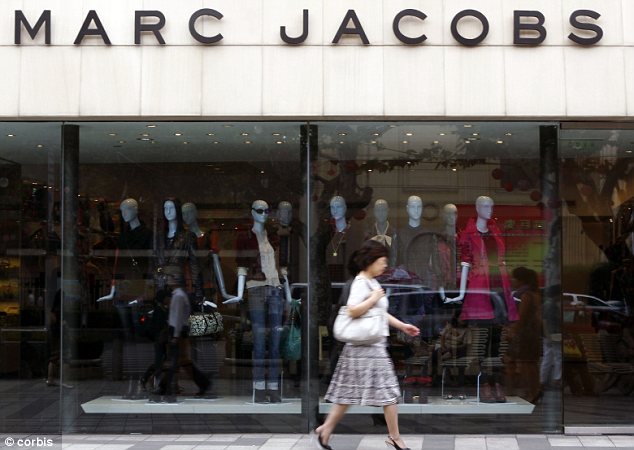 Marc Jacobs chiude a Parigi