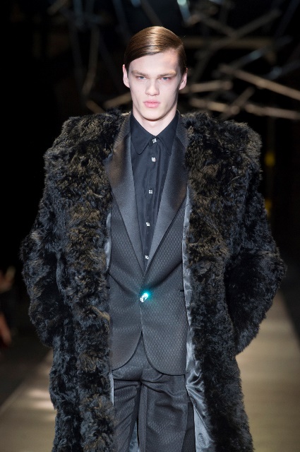 Menswear e Paesi arabi rilanciano la pelliccia