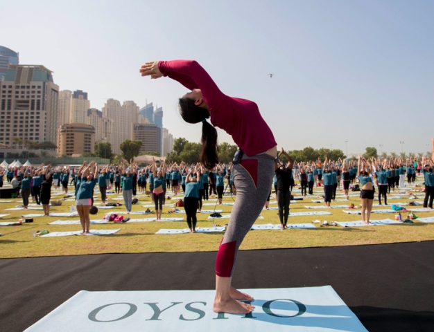 Yoga nel parco con Oysho