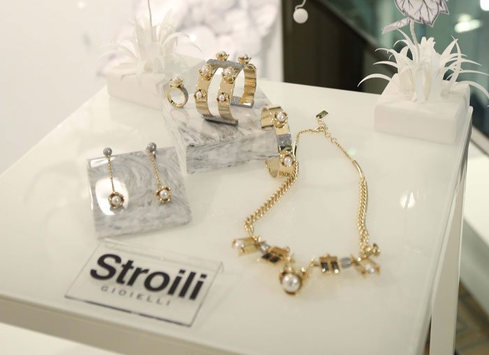 Blooming Flowers per Stroili