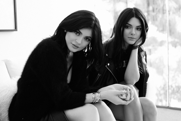 Kendall+Kylie con Daniele Ghiselli Diffusione