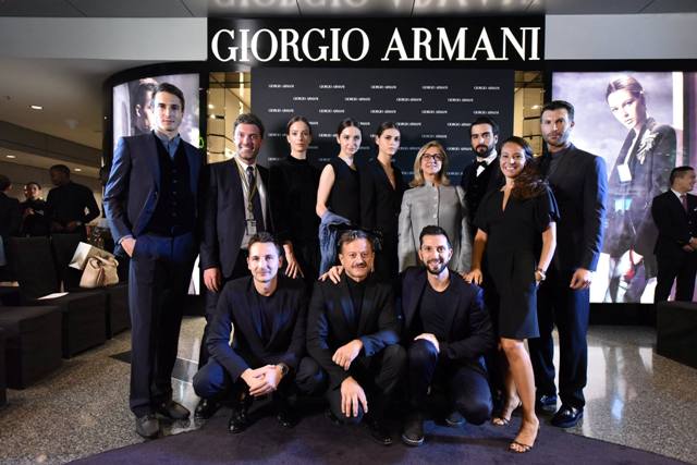 Live show Armani in aeroporto