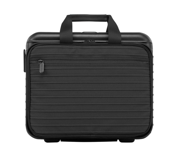 Rimowa, sei mesi a doppia cifra