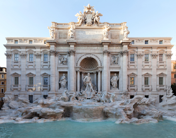 La Fontana di Trevi rinasce grazie a Fendi