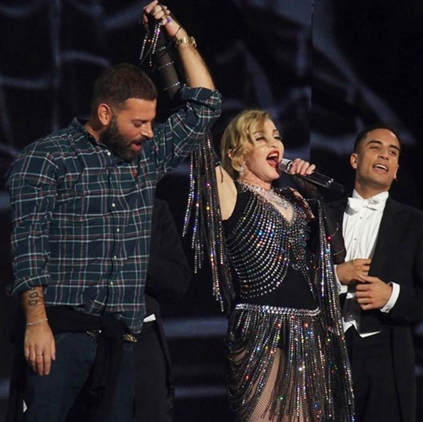 Fausto Puglisi sul palco di Madonna