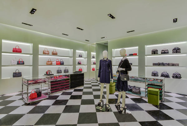 Prada, apertura a Bellevue